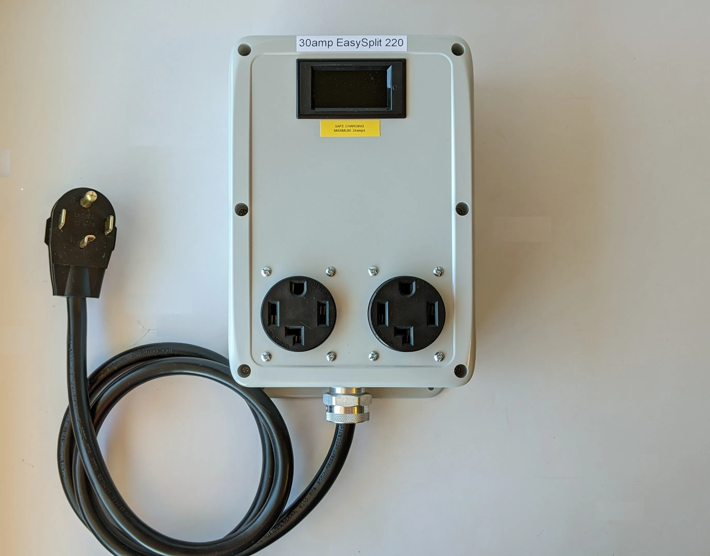 EasySplit 220™ #2 30A 240v Splitter 5ft. cable NEMA 14-30 (1996 ), two 14-30 outlets with kWh/Watt/Volt/Amp meter