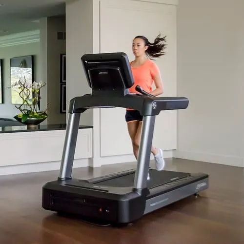 Life Fitness Club Series  Treadmill