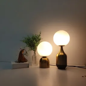 Pelota Table Lamp